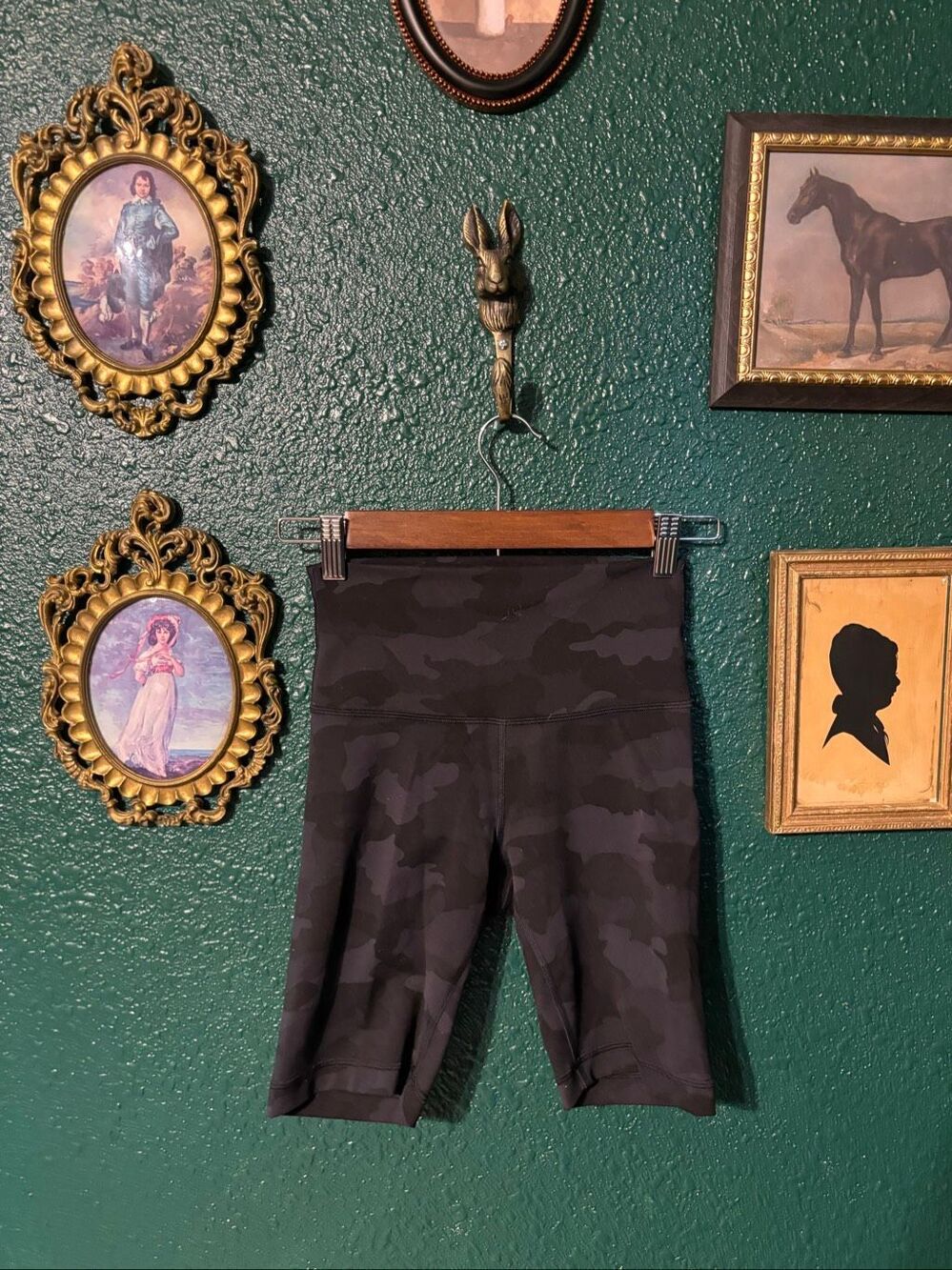 Lululemon Black Camo High Rise Biker Shorts Sz 4